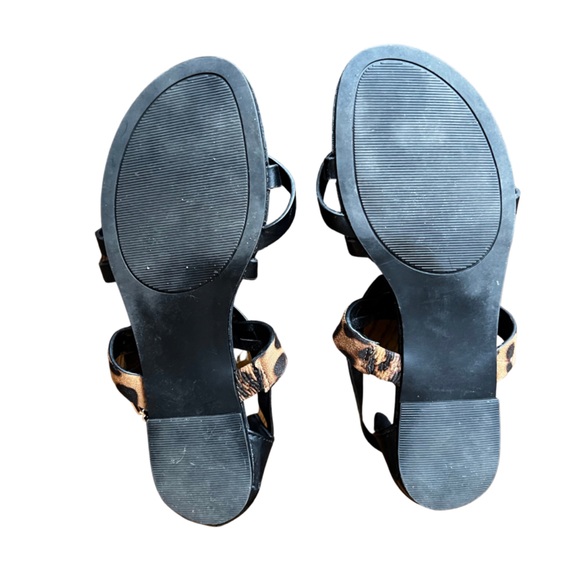 JustFab North Strappy Flat Sandal with Buckle | Black & Animal Print | Size 7 - Picture 9 of 9